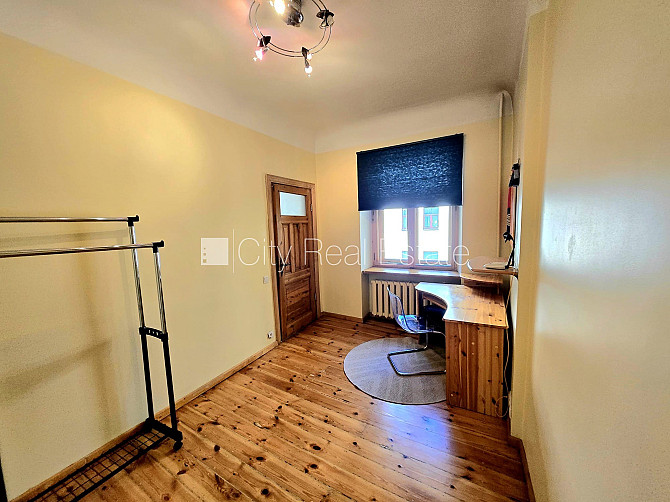 Zeme īpašumā, pagalma māja, slēgts pagalms, ieeja no pagalma, kāpņu telpa pēc kosmētiskā Rīga - foto 14