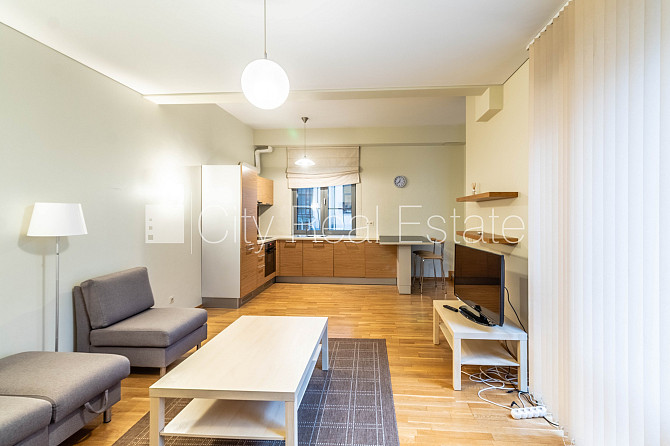 Projekts - Kalpaka Residence, renovēta māja, iežogota teritorija, ieeja no ielas, ir lifts, Rīga - foto 3