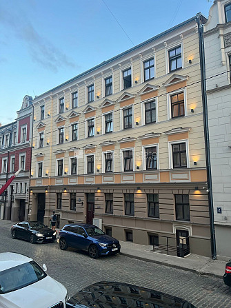 Beletāža, ir lifts, istabas izolētas 3 gab., viesistaba, viena telpa caurstaigājama, centrālā Rīga - foto 17