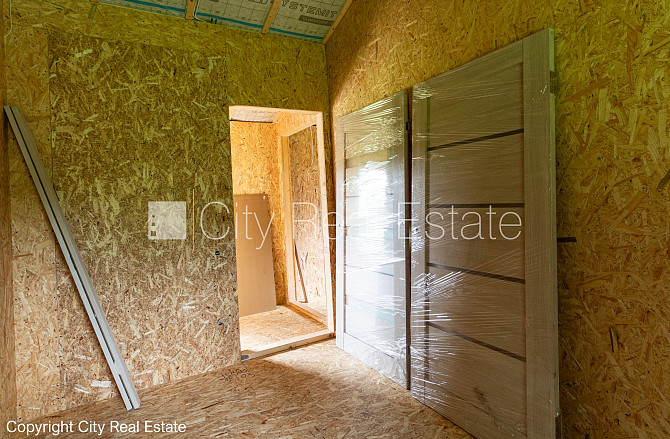 Privātmāja, koka māja, energo efektīva māja, vieta vairākām automašīnām, terase 40 m2, Rīga - foto 12
