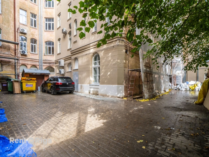 Продаётся элегантная квартира в полностью отреставрированном историческом Рига - изображение 16