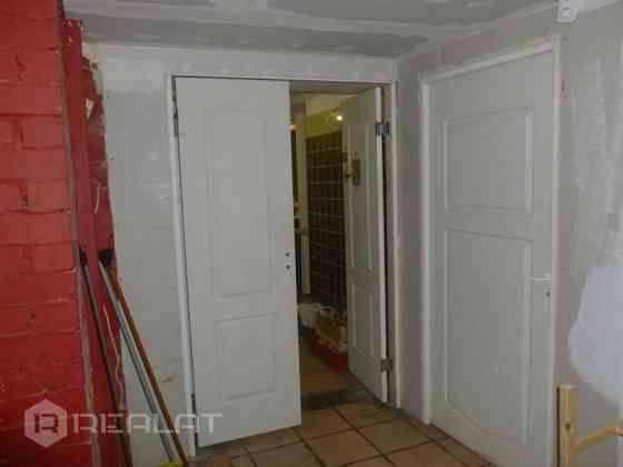 Iznomā noliktavas telpas ar temperatūras režīmu  viscaur gadu +2 - +6 C.   Ir pieejami vairāki boxi  Рига