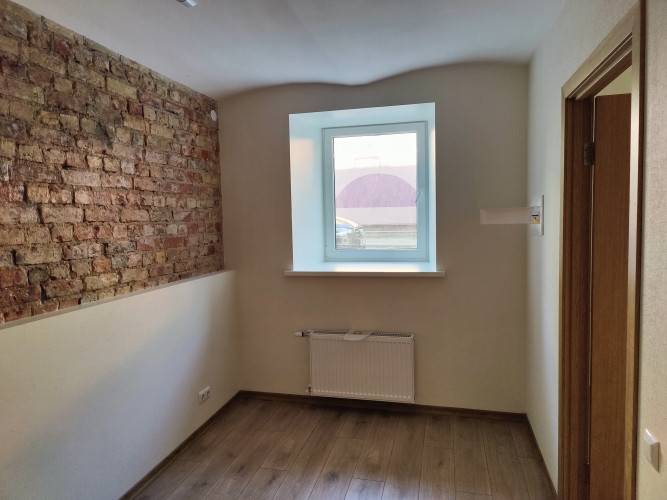 Gaišas telpas pie Miera ielas ar skaistu dārzu pagalmā.  Īpašumā veikts kapitālais remonts - Rīga - foto 8