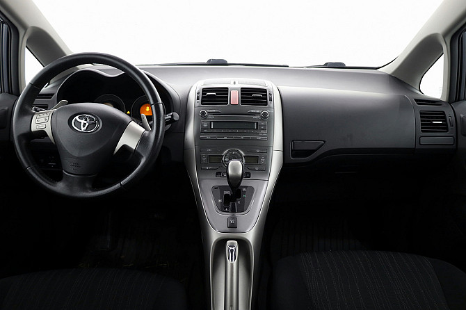 Toyota Auris Linea Sol ATM 1.6 91kW Таллин - изображение 5