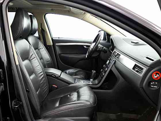 Volvo XC70 Summum ATM 2.4 D5 136kW Tallina