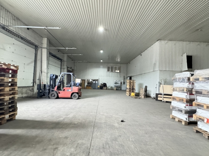 Ražošana/noliktava ar termoboksu. Apsargāta un slēgta teritorija, industriālā zona.   Ražotne/nolikt Рига - изображение 2
