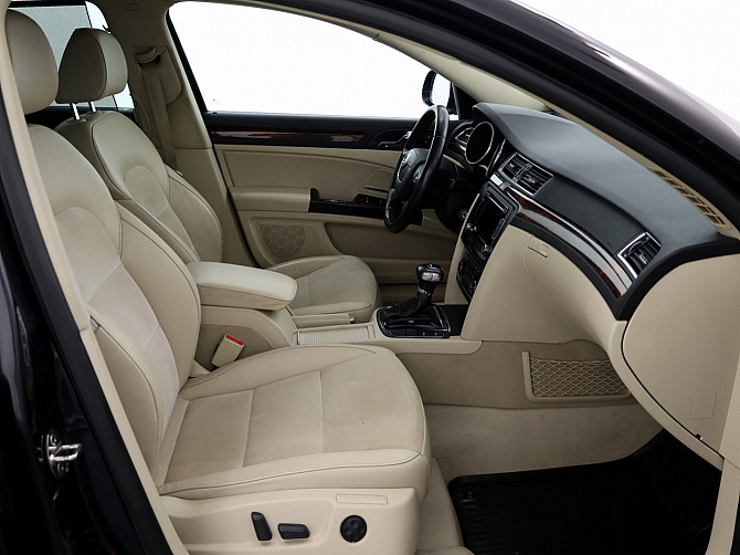 Skoda Superb Highline ATM 2.0 TDI 125kW Tallina - foto 6