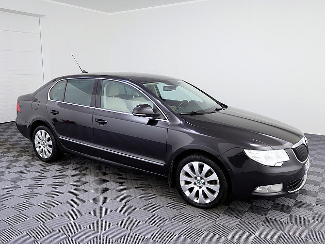 Skoda Superb Highline ATM 2.0 TDI 125kW Tallina - foto 1