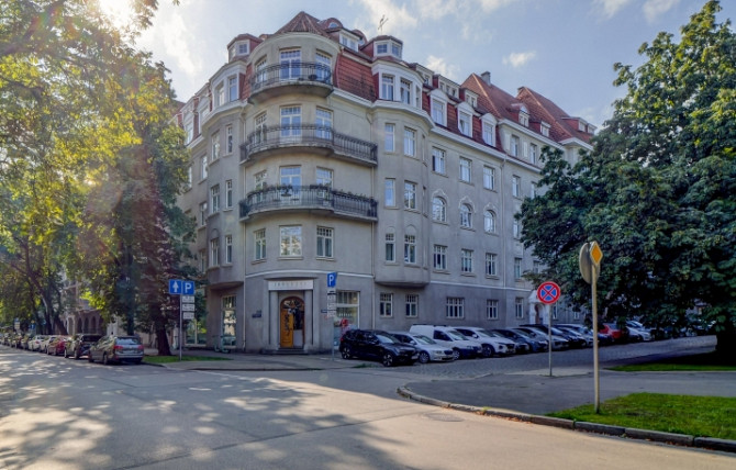 589 / 5 000 Просторная, светлая и солнечная 3-комнатная квартира расположена в Рига - изображение 1
