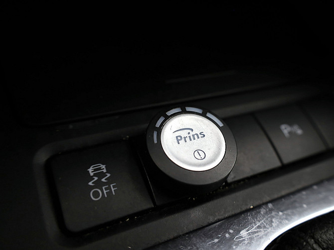 Volkswagen Golf Comfortline LPG ATM 1.2 77kW Таллин - изображение 8