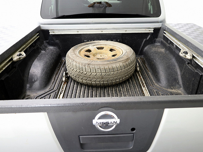 Nissan Navara Doublecab ATM 2.5 dCi 126kW Tallina - foto 8