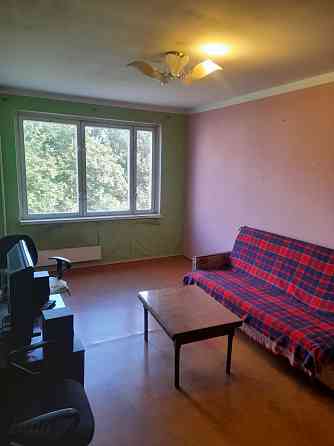 Pārdod divu istabu dzīvokli Vecmilgrāvī. Dzīvoklī nepieciešams remonts.
Dzīvoklis ar lodžiju. Zemes  Рига