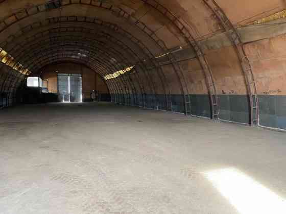 Складское помещение в аренду, Румбула  Предлагаем просторный полукруглый ангар с Рижский район