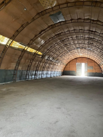 Noliktavas telpas Rumubulā.  + Puse no pusapaļā angāra; + 1. stāvs; + Divviru vārti 4.2x3m; + Rīga - foto 7