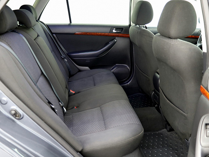 Toyota Avensis Linea Sol 2.2 D-4D 110kW Таллин - изображение 7