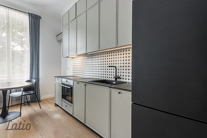 Pārdod dzīvokli prestižajā Kalnciema kvartālā, Āgenskalnā
Ekskluzīva iespēja iegādāties gaišu un pil Рига - изображение 2