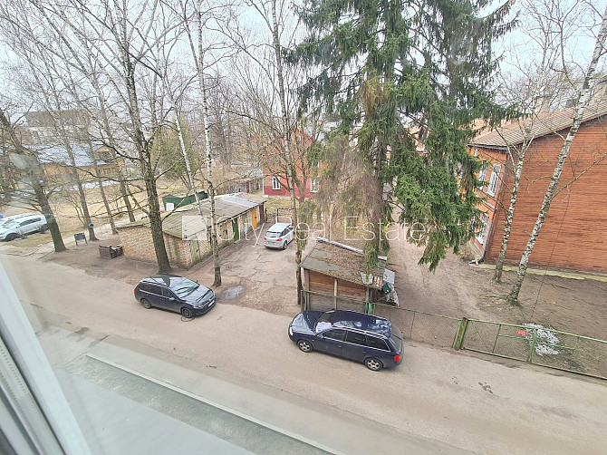 Здание во дворе, место для машины, вход со двора, лоджия, окна выходят в обе Рига - изображение 5
