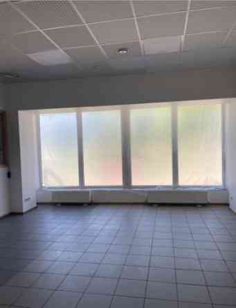 Nomai tiek piedāvātas tirdzniecības telpas Juglā ar kopējo platību 160 m2. Atvērta tipa plānojums. T Рига