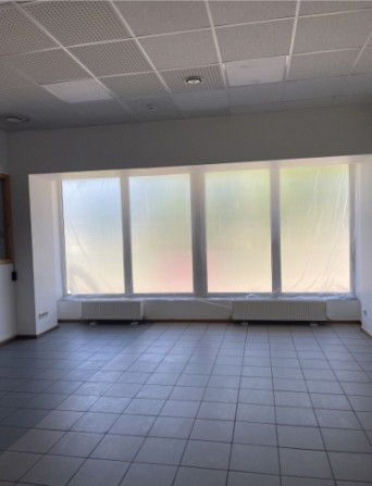 Nomai tiek piedāvātas tirdzniecības telpas Juglā ar kopējo platību 160 m2. Atvērta tipa plānojums. T Рига - изображение 4