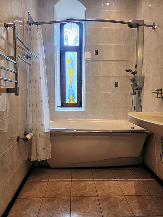 Laba savrupmāja Mežaparka vēsturiskajā daļā. Izvietota uz vidēja lieluma zemes gabala. Pirmais un... Rīga - foto 15