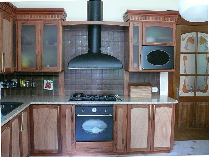 Laba savrupmāja Mežaparka vēsturiskajā daļā. Izvietota uz vidēja lieluma zemes gabala. Pirmais un... Rīga - foto 9