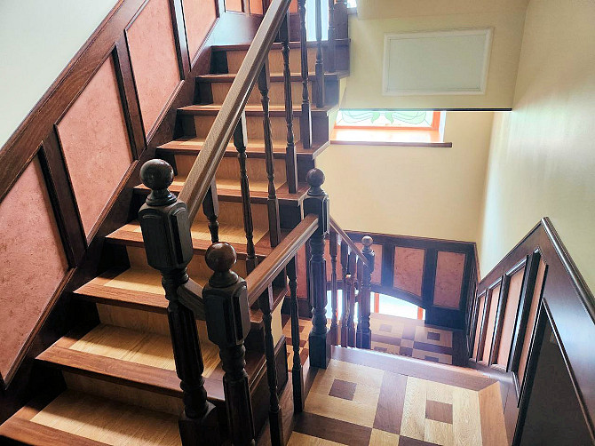 Laba savrupmāja Mežaparka vēsturiskajā daļā. Izvietota uz vidēja lieluma zemes gabala. Pirmais un... Rīga - foto 16