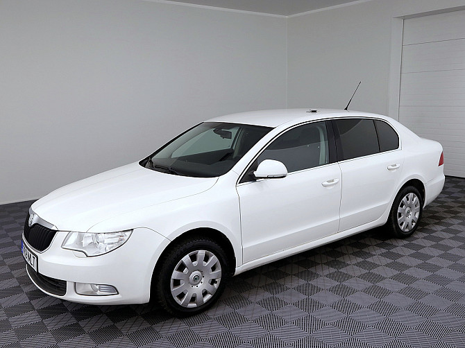 Skoda Superb Comfortline 1.8 118kW Таллин - изображение 2