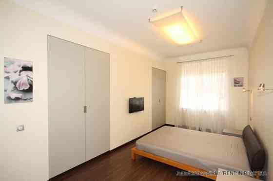 На аренду предлагается квартира с чудесным видом на площадь Стрелков и Рига