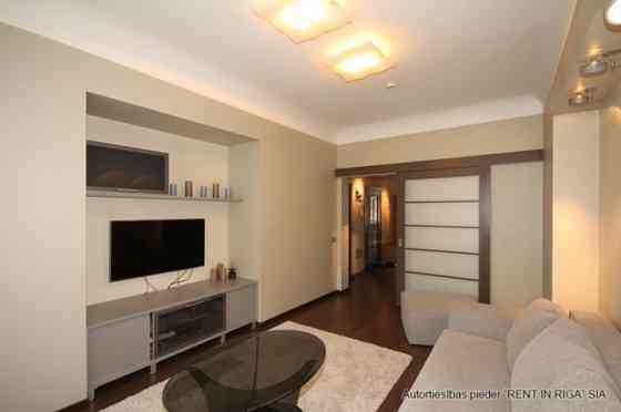 На аренду предлагается квартира с чудесным видом на площадь Стрелков и Рига