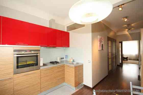 На аренду предлагается квартира с чудесным видом на площадь Стрелков и Рига