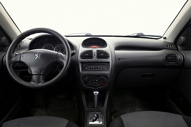 Peugeot 206 Facelift ATM 1.4 55kW Таллин - изображение 5