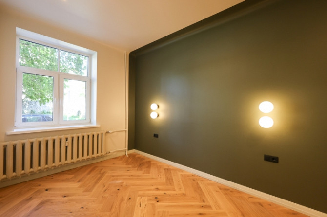 3-комнатная квартира во дворе  Квартира расположена в отремонтированном доме в Рига - изображение 2