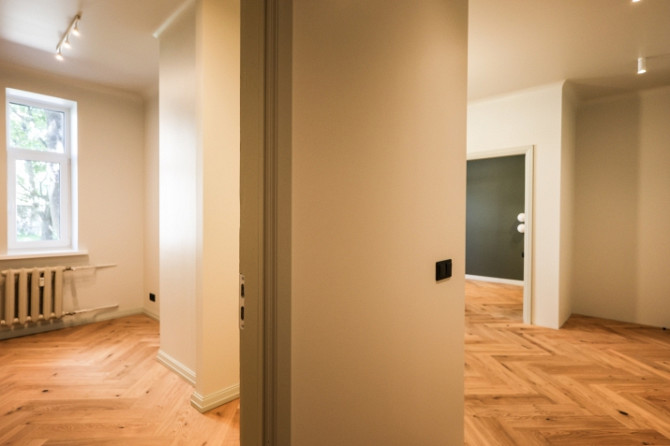 3-комнатная квартира во дворе  Квартира расположена в отремонтированном доме в Рига - изображение 9