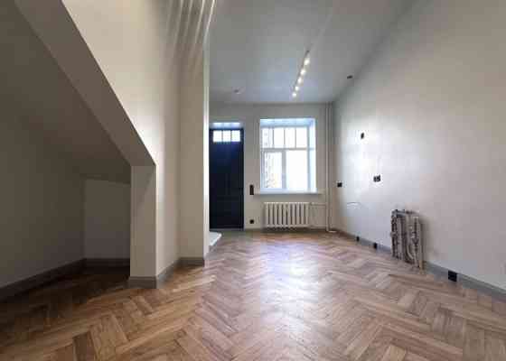 3-комнатная двухуровневая квартира с террасой и возможностью парковки  Квартира Рига