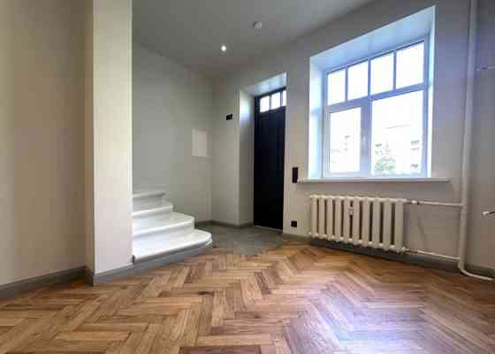 3-комнатная двухуровневая квартира с террасой и возможностью парковки  Квартира Рига