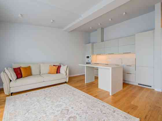 Эксклюзивная квартира в новом проекте с балконом, гардеробной и личным Рига