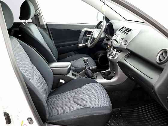 Toyota RAV4 Linea Sol 4x4 2.2 D-4D 100kW Таллин