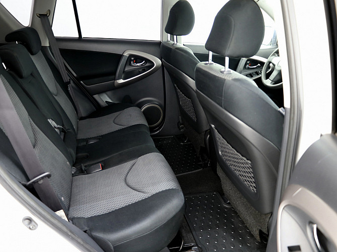 Toyota RAV4 Linea Sol 4x4 2.2 D-4D 100kW Таллин - изображение 7