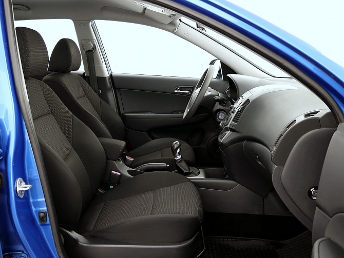 Hyundai i30 Elegance Facelift 1.4 80kW Таллин - изображение 6