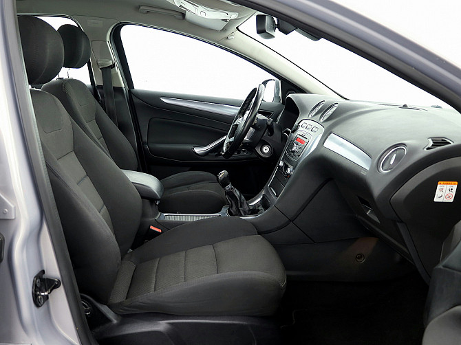 Ford Mondeo Facelift 2.0 107kW Tallina - foto 6