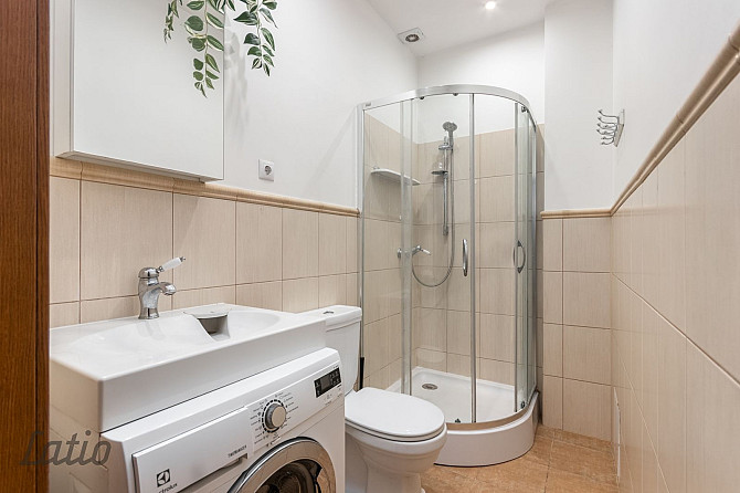 Pārdod studio dzīvokli ar atsevišķu ieeju 2017.gadā renovētā ēkā, kas būvēta Rīga - foto 4