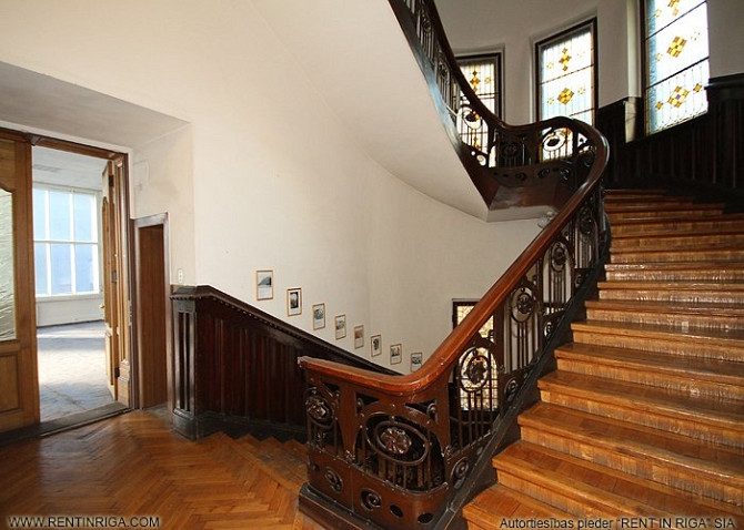 Arhitektoniski pievilcīgs birojs ar četrus metrus augstiem griestiem Centrā.   + 2. stāvs. + Rīga - foto 3