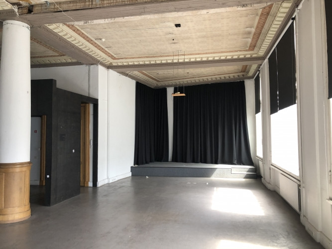 Arhitektoniski pievilcīgs birojs ar četrus metrus augstiem griestiem Centrā.   + 2. stāvs. + Rīga - foto 4