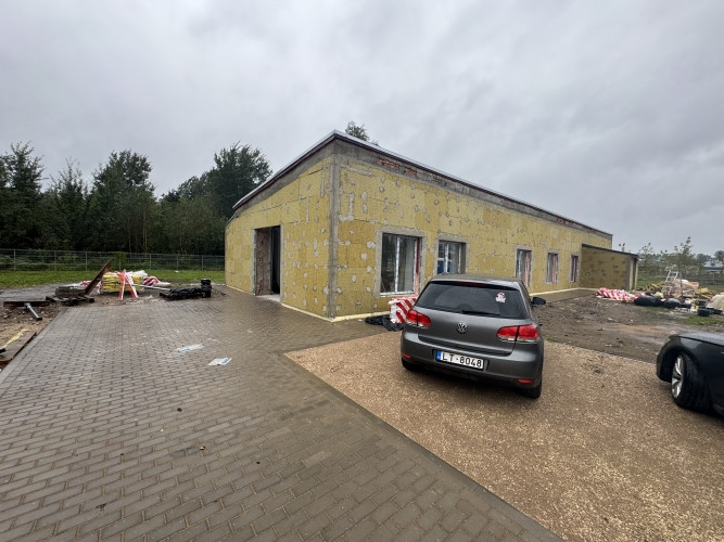 Складские помещения с прилегающей территорией в Румбуле:      1-й этаж;      Открытое Рижский район - изображение 1