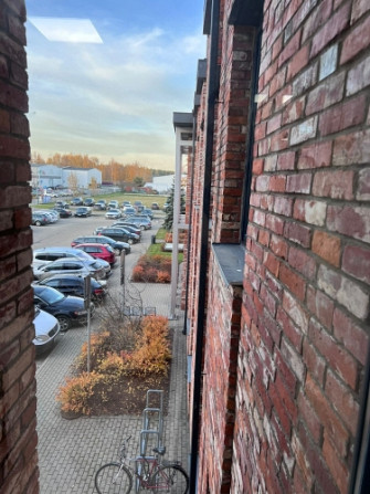 Jauns birojs ar atvērtu plānojumu un 3 izolētām telpām. Birojs atrodas mūsdienīgā biroju ēkā.  Telpā Рига - изображение 3