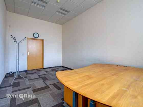Качественный, компактный офис в отреставрированном здании  Ganību dambī 24D.  Офис Rīga