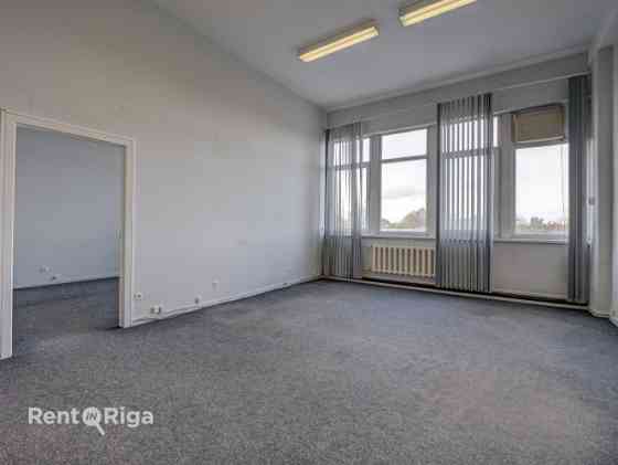 Качественный, компактный офис в отреставрированном здании  Ganību dambī 24D.  Офис Rīga