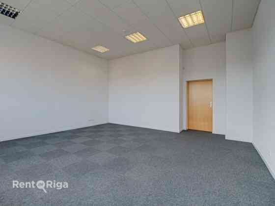 Качественный, компактный офис в отреставрированном здании  Ganību dambī 24D.  Офис Rīga