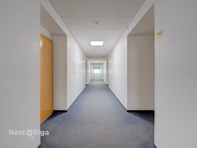 Kvalitatīvs, kompakta izmēra birojs renovētā ēkā  Ganību dambī 24D.  Birojs atrodas ēkas Rīga - foto 6