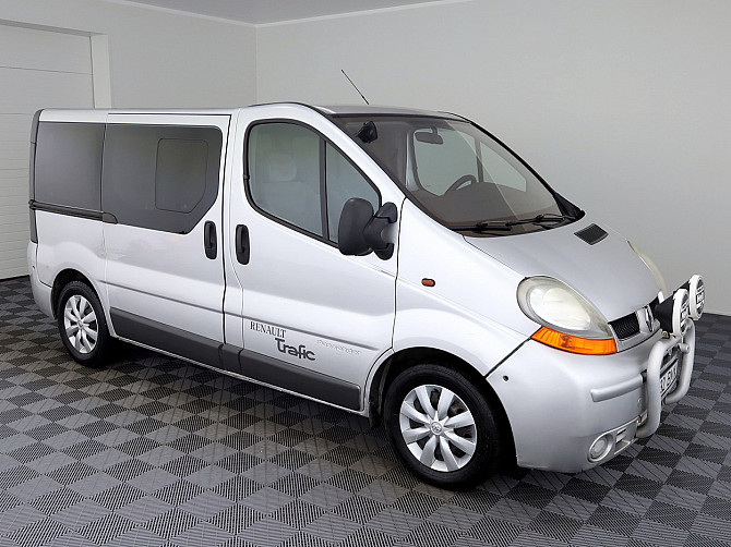 Renault Trafic Passenger 2.5 dCi 99kW Tallina - foto 1